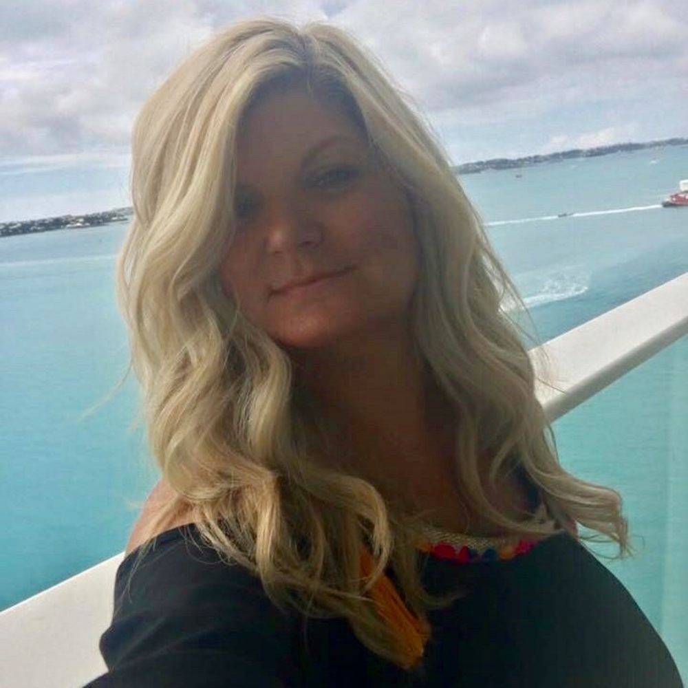 Meet your Posher, Cynthia